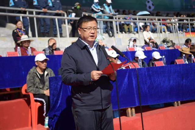 库里上半场表现一般，仅得7分助攻2次